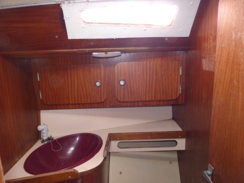 Gib Sea 105 int-34